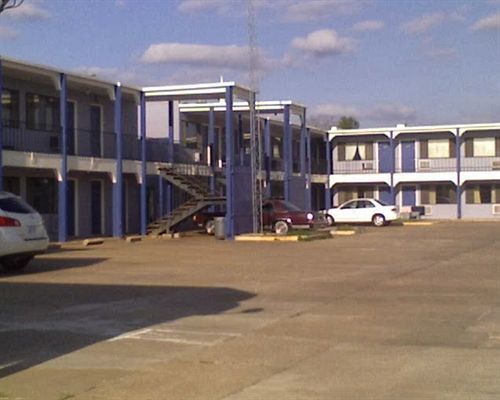The Hastings Inn سالينا المظهر الخارجي الصورة